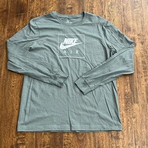 Nike Air Long Sleeve Tee Size L